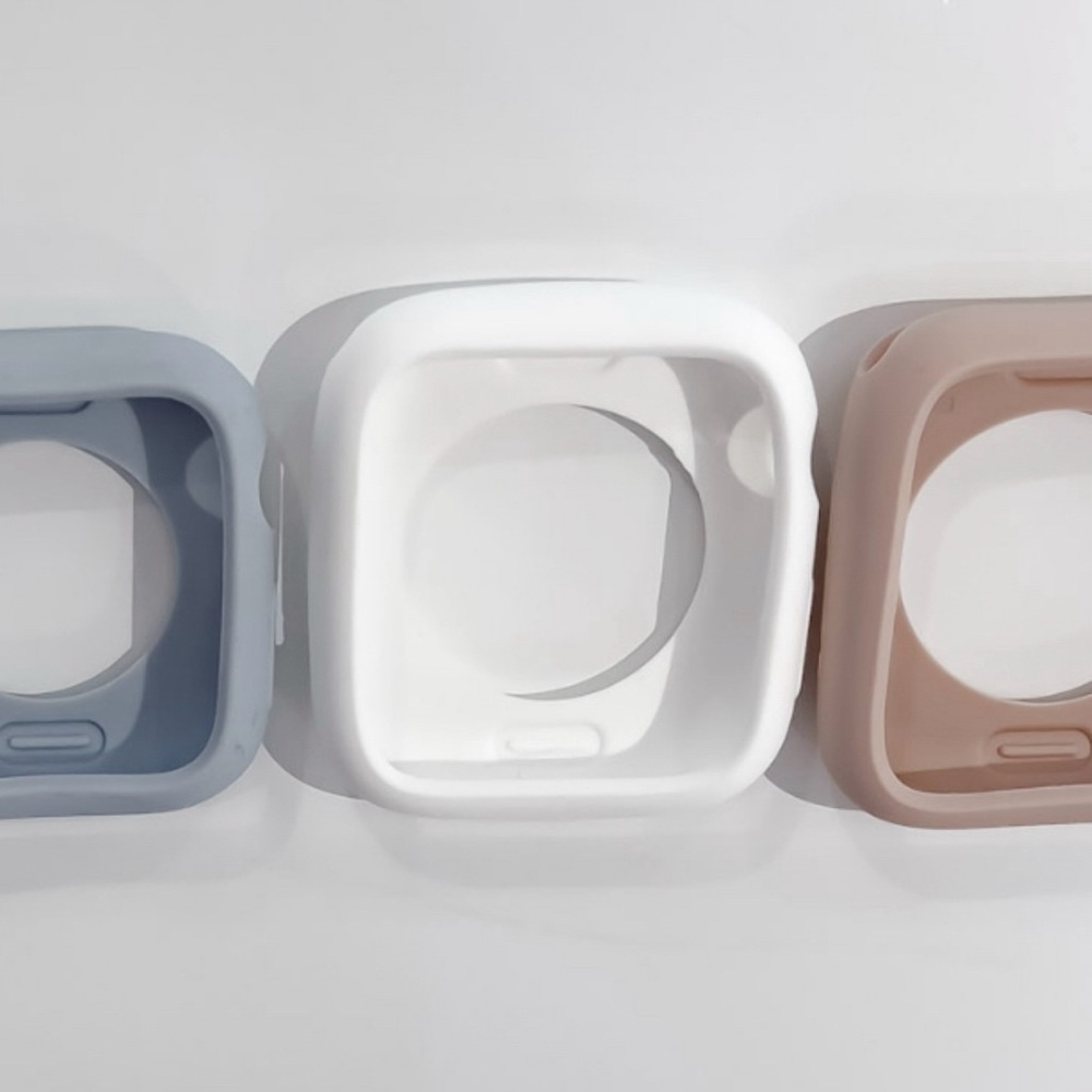 Free when bundled! 40mm White Silicone Apple Watch Case